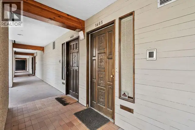 1465 CLYDE AVENUE West Vancouver, British Columbia in Condos for Sale in Downtown-West End - Image 3