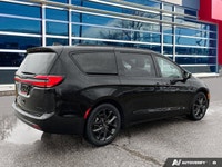 Recent Arrival! Is your family growing? Need more space? Then check out this 2025 Chrysler Pacifica... (image 5)