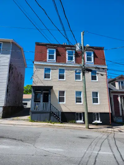 145 Leinster #3 - 2BR+ bonus room Uptown, top floor deck