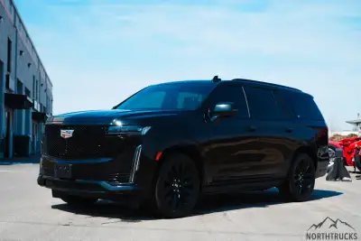À VENDRE : Cadillac Escalade Sport Platinum 2023 Faites tourner les têtes partout où vous allez avec...