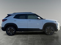 Thanks for viewing our House Of Cars 52nd Street inventory! House of Cars 52nd STREET An AMVIC licen... (image 7)