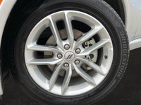 This Dodge Durango has a dependable Regular Unleaded V-8 5.7 L/345 engine powering this Automatic tr... (image 6)