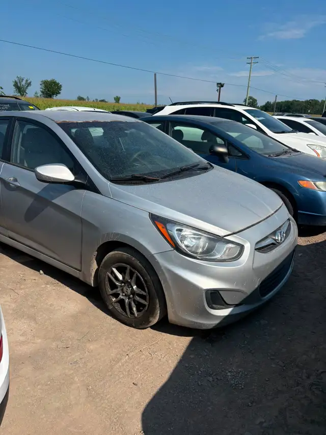 2012 Hyundai Accent automatic sedan