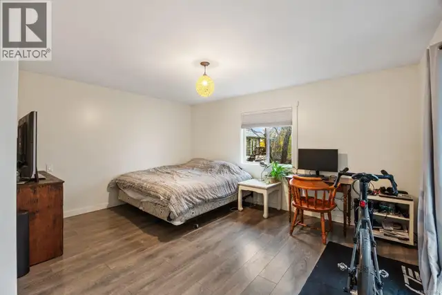 3328 Third St Cumberland, British Columbia in Houses for Sale in Comox / Courtenay / Cumberland - Image 27