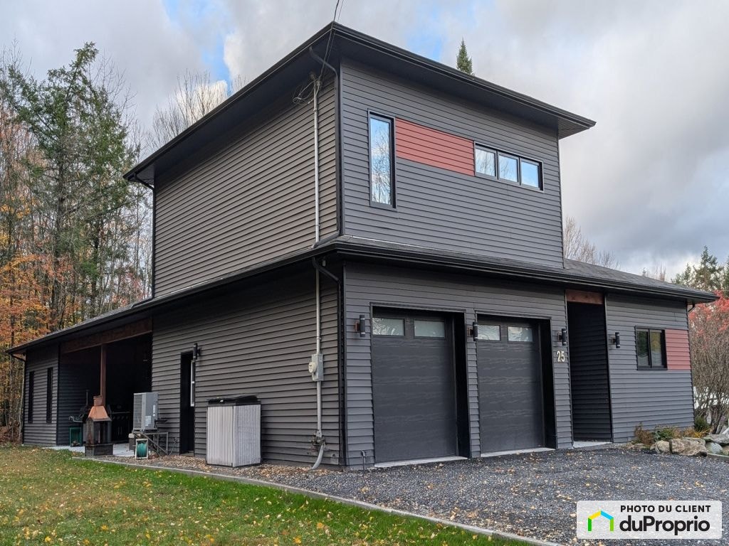 $899,000 - 1 1/2 Storey for sale in Lac-Brome (Knowlton) — photo 2