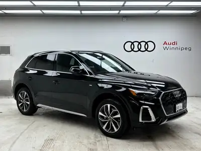 This Audi Q5 delivers a Intercooled Turbo Gas/Electric I-4 2.0 L/121 engine powering this Automatic...