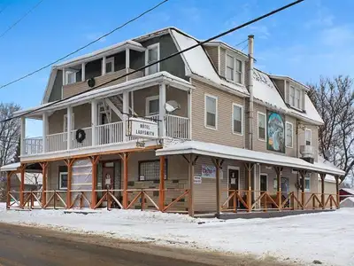 Very popular & profitable family owned restaurant/bar for sale after 25 years with same owners. Lady...