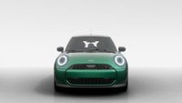 MINI Laval vous présente la puissante et pratique *MINI Cooper S 5 portes 2026*. Grâce ? sa disposit... (image 2)