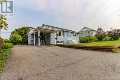 Welcome to 15 Balfour Street, a well-maintained property offering flexibility for homeowners or inve...
