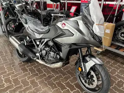 2026 HONDA NT 1100 DT NT 1100 DT DCT ABS Grey Metallic NEW - Reg $18599 Advertised at $ 18099 Includ...