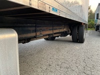 2018 HINO TRUCK 338;Medium Duty Trucks - VAN-DRY CARGO - DELIVERY MANAGERS SPECIAL Penske Location 6... (image 4)