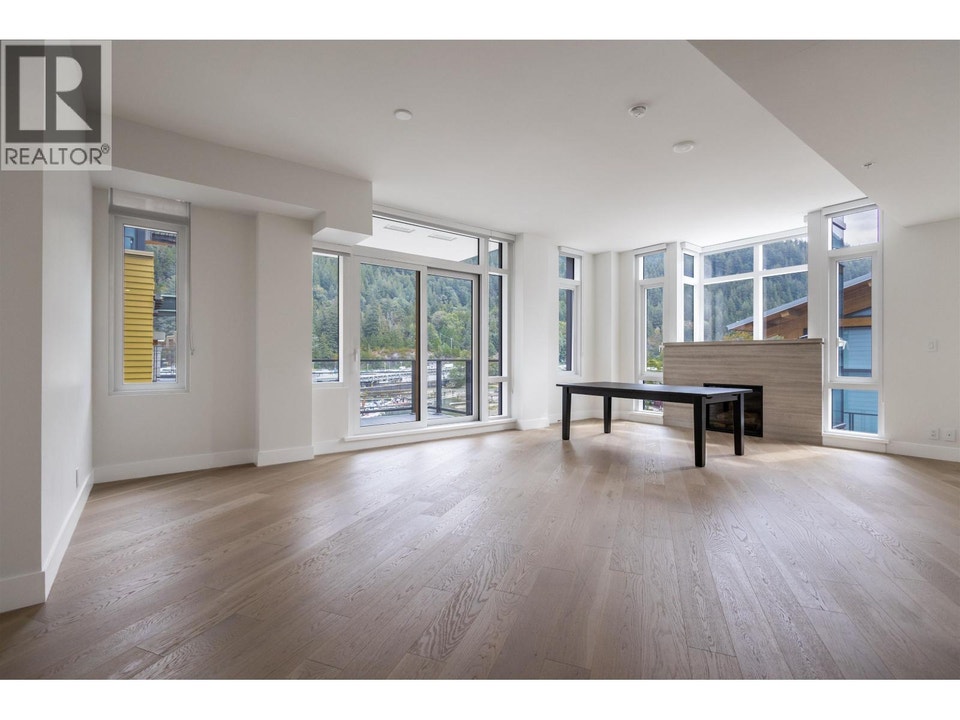 503 6699 NELSON AVE West Vancouver, British Columbia 4