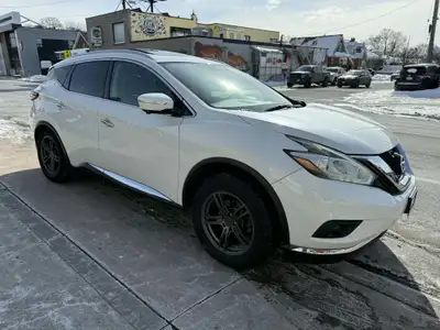 2015 NISSAN MURANO PLATINUM 3.5L 6 CYLINDER AWD 164,000 KM CLEAN TITLE CARFAX AVAILABLE. TWO OWNERS...