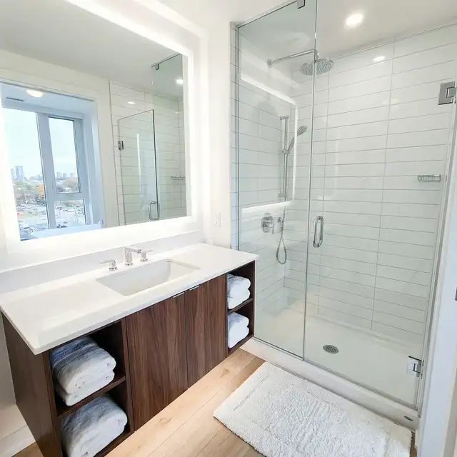 Your Perfect Home Awaits! 1-5 Bedroom Homes for Rent in Short Term Rentals in Mississauga / Peel Region - Image 16