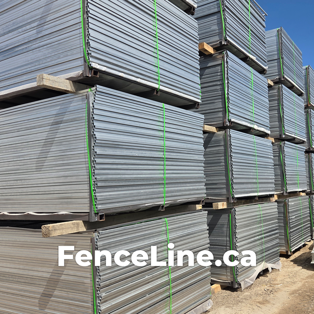 Fence Panel Set – Heavy Duty – 6ft x 10ft – Brand New