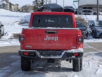 Come see this 2020 Jeep Gladiator Overland. Its Automatic transmission and Regular Unleaded V-6 3.6... (image 6)