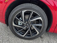 Only 11,311 Miles! This Lincoln Corsair boasts a Gas/Electric I-4 2.5 L/152 engine powering this Var... (image 9)