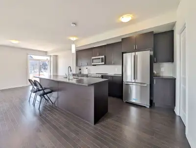 70 Richelieu St, Russell, ON, K0A 1W1**4 Bedroom Townhome/Garage/Basement/For Rent/Russell, ON/Ottaw...