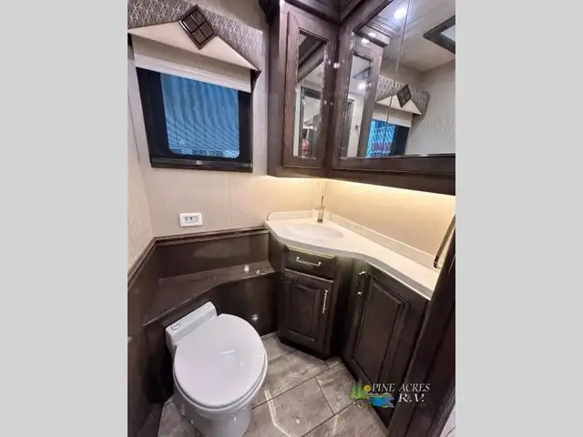 2021 Entegra Coach Anthem 44F only 35K Miles in RVs & Motorhomes in Moncton - Image 64