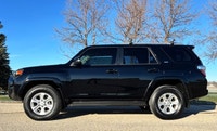 JUST ARRIVED!!! CONSIGNMENT!! ONE TAX!!! SUNROOF!! BACKUP CAMERA!! 7 PASSENGER!! NEWLY INSTALLED ALL... (image 1)