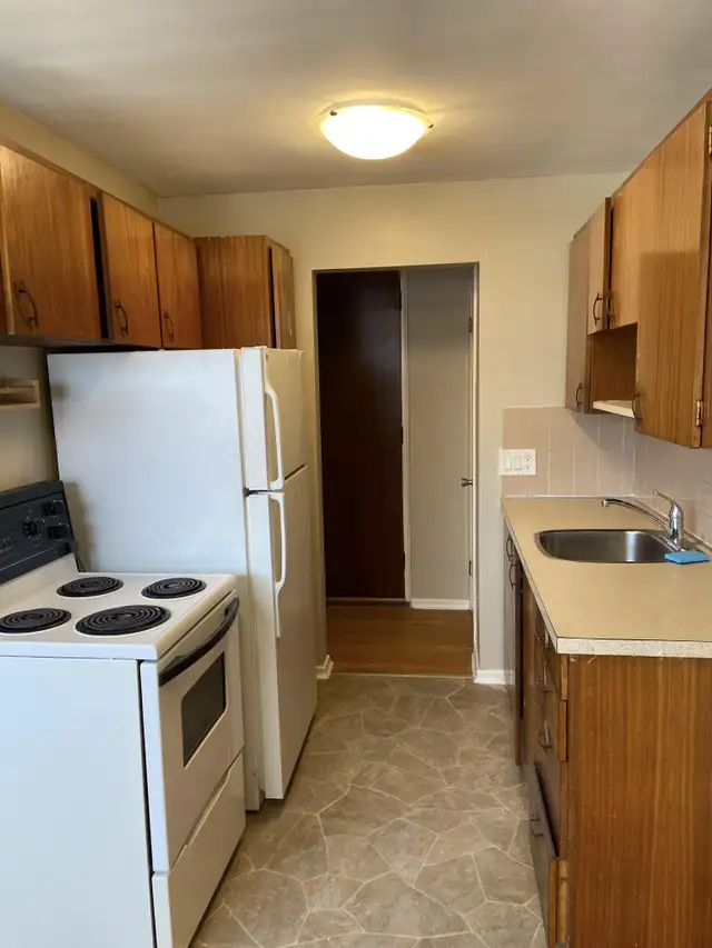 Cozy ALL-INCLUSIVE Apartments! in Long Term Rentals in St. Catharines - Image 12