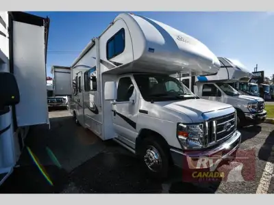 Please Call Us At 613.851.7326 with any questions? Forest River offers the Sunseeker 2700DS on a For...