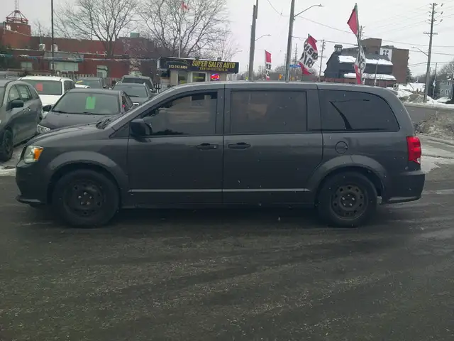 2018 Dodge Grand Caravan ***ON or QC Safety Included*** in Cars & Trucks in Ottawa - Image 5