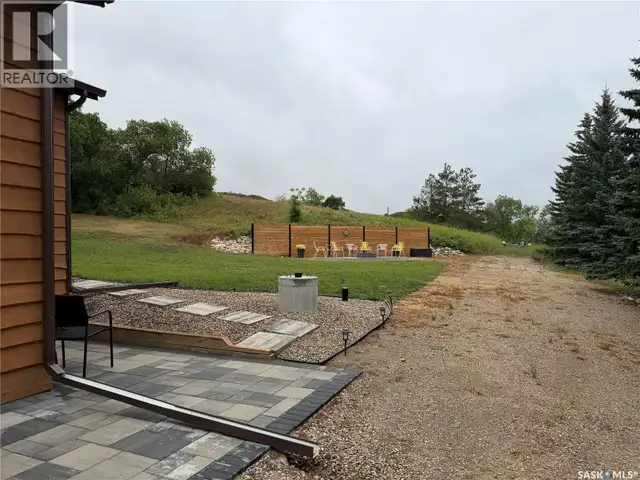 517 Demaer Bay Katepwa Beach, Saskatchewan in Houses for Sale in Regina - Image 15