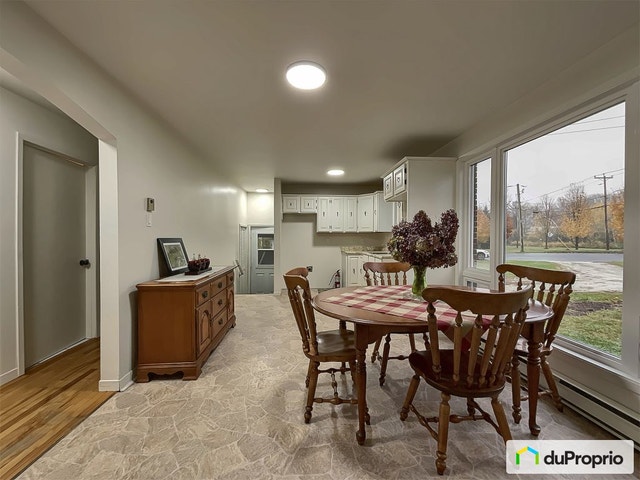 $475,000 - Bungalow for sale in Sutton — photo 2