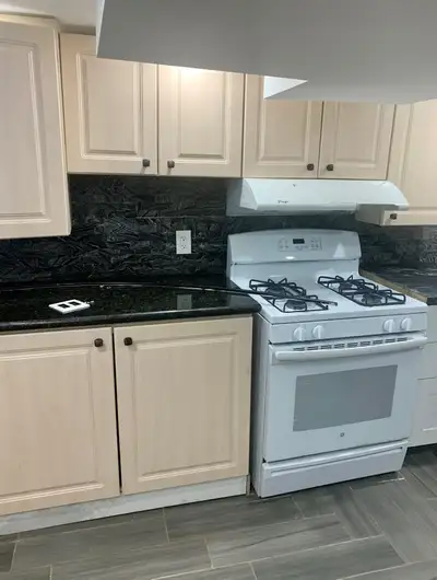 Bright clean 1 bedroom apartment with outdoor space Available September 1st! Bright clean 1 bedroom...