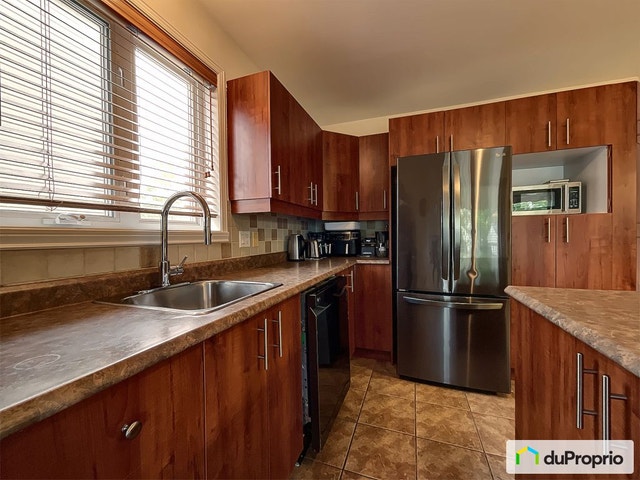 $659,900 - Duplex for sale in Neufchatel — photo 2