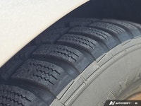 Navigate daily commutes and weekend adventures with enhanced awareness in this meticulously maintain... (image 9)