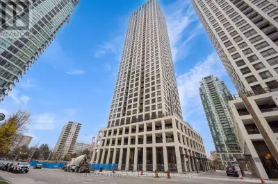 1106 - 30 ELM DRIVE Mississauga (Fairview), Ontario