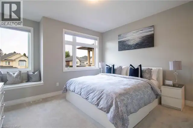 19 SECINARO Avenue Ancaster, Ontario in Long Term Rentals in Hamilton - Image 33