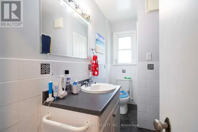 29 MASTERSON AVENUE St. Catharines (Glendale/Glenridge), Ontario in Houses for Sale in St. Catharines - Image 13