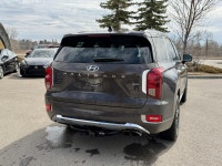 The 2020 Palisade Ultimate is designed for families seeking maximum utility without sacrificing styl... (image 2)
