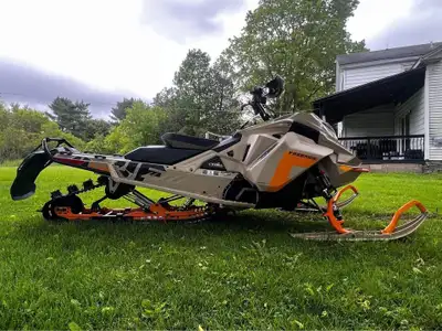 APPLY NOW: https://www.ridecollective.ca/get-pre-approved The 2020 SKI-DOO FREERIDE 154 850 E-TEC en...