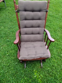 Vintage glider rocker arm chair Barrie Ontario Preview