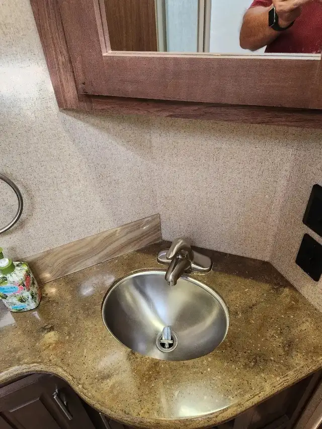 2019 NORTHWOOD ARCTIC FOX 27-5 (FINANCING AVAILABLE) in Travel Trailers & Campers in Kelowna - Image 11