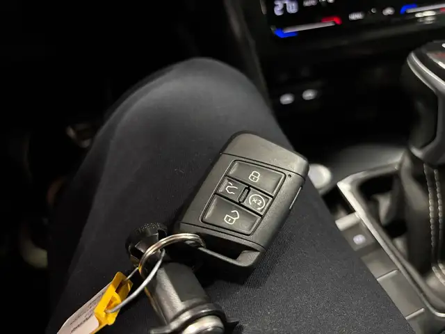 2023 Volkswagen Tiguan R-Line|4MOTION|NAV|FENDERAUDIO|7PASS|BROW in Cars & Trucks in City of Toronto - Image 28