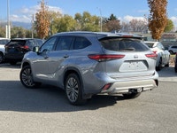 No Accidents - 360 Backup Camera - Keyless Ignition - Panoramic Sunroof - Parking Sensors The 2022 T... (image 2)