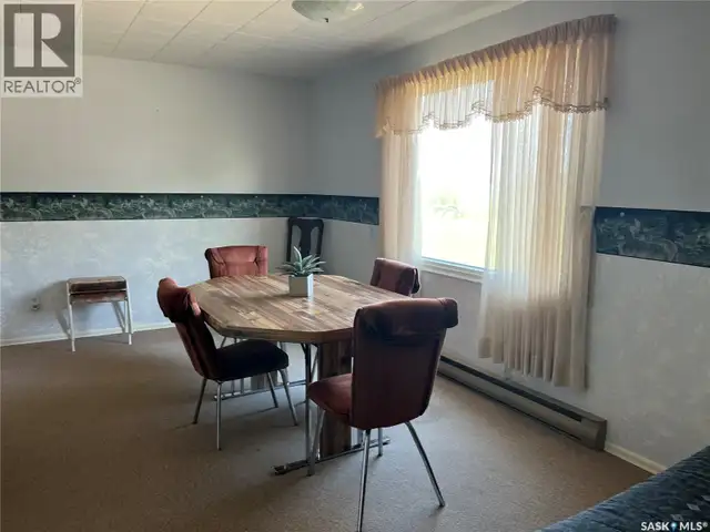 1000 Railway AVENUE W Foam Lake, Saskatchewan in Houses for Sale in Saskatoon - Image 37