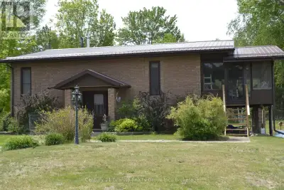 Waterfront Paradise on 28 Acres-Privacy, Recreation, and Year Round Comfort! Escape to you own priva...