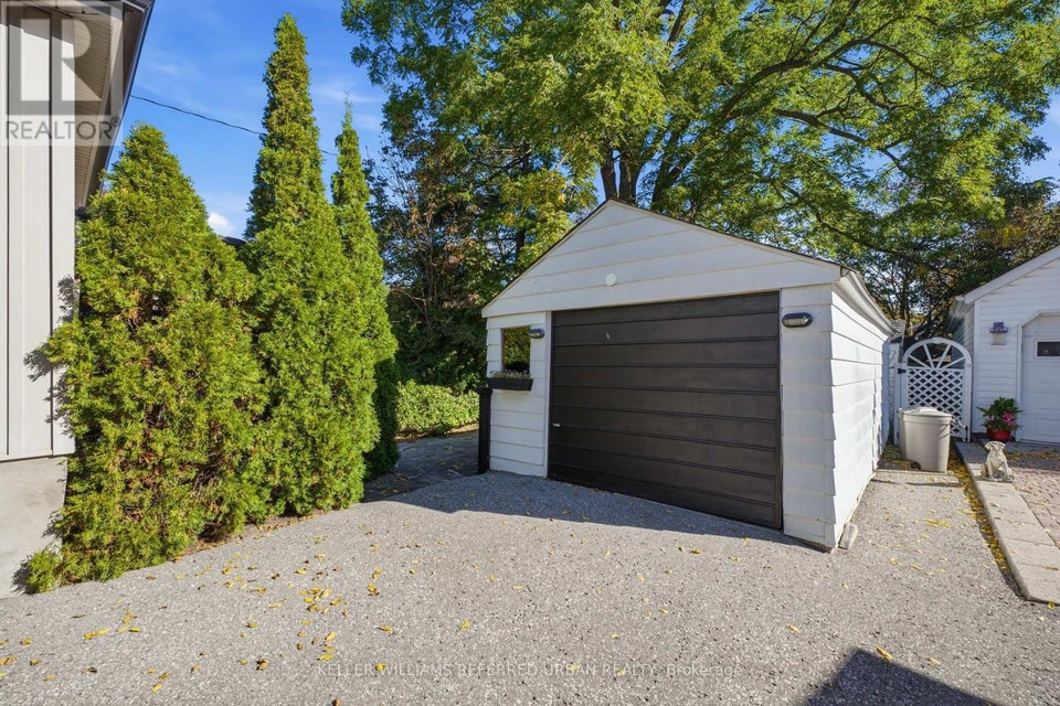 569 Masson Street Oshawa (O'Neill), Ontario, photo 39 of 40