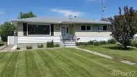 Homes for Sale in Vegreville, Alberta $230,000