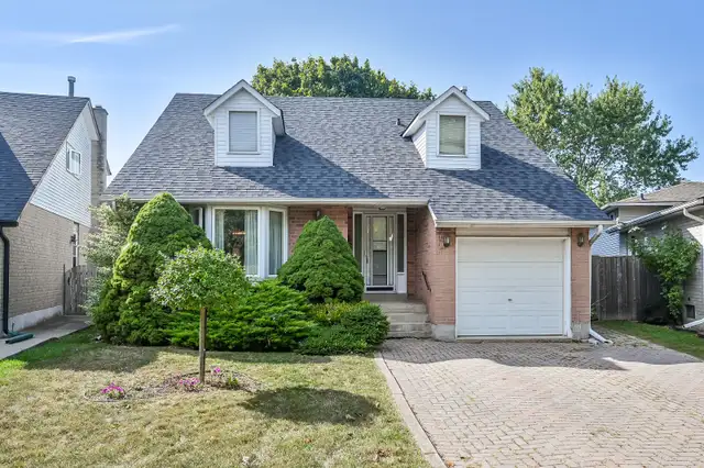Charming Cape Cod Home in Family-Friendly Stoney Creek63771524785793120