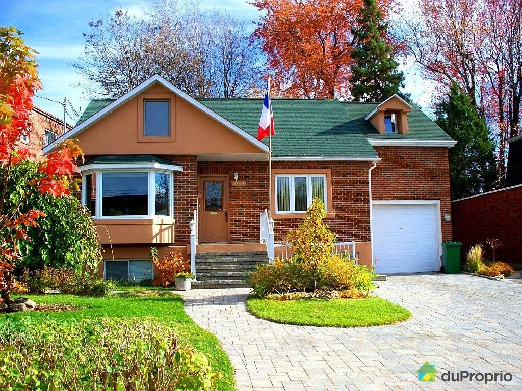 $995,000 - Intergenerational for sale in North Montreal — photo 1