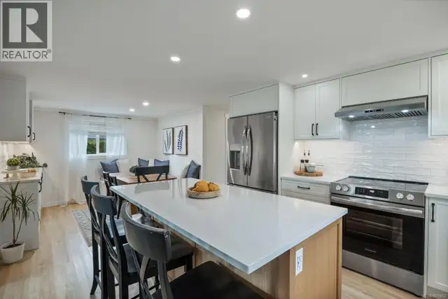 1314 Docliddle Rd Comox, British Columbia in Houses for Sale in Comox / Courtenay / Cumberland - Image 4