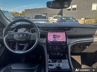 This Jeep Grand Cherokee delivers a Regular Unleaded V-6 3.6 L/220 engine powering this Automatic tr... (image 9)