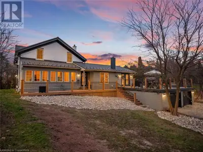 Experience Country Living with Hobby Farm Potential – Perfect for Horses! Welcome to this beautifull...